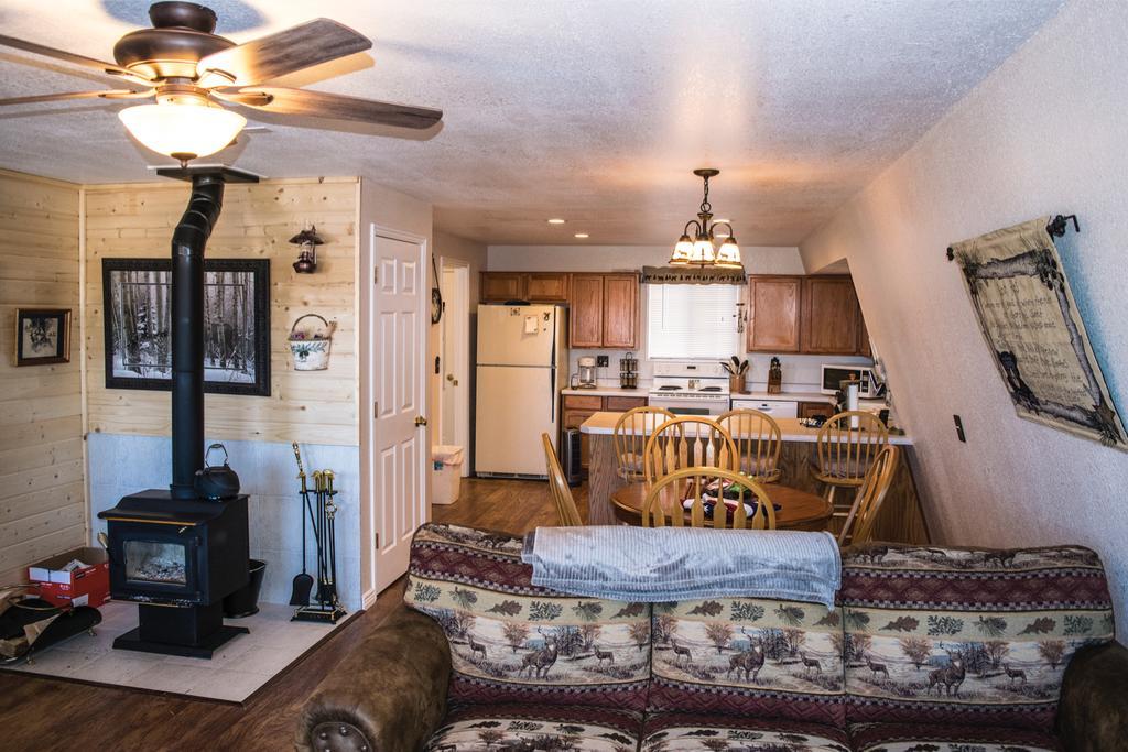 Aspen Meadow Cabin Villa Duck Creek Village Exterior photo