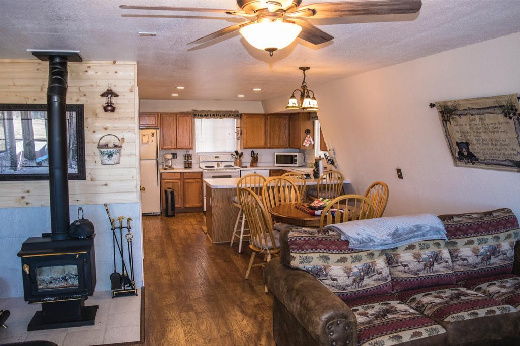 Aspen Meadow Cabin Villa Duck Creek Village Exterior photo